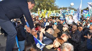 Gira federal. Sergio Massa intensifica las recorridas de cercanía y los actos, como este sábado en Tucumán.