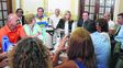 otro encuentro. Hace dos semanas, la provincia ofreció a los maestros un aumento del 25 % en dos etapas que fue ampliamente rechazado.