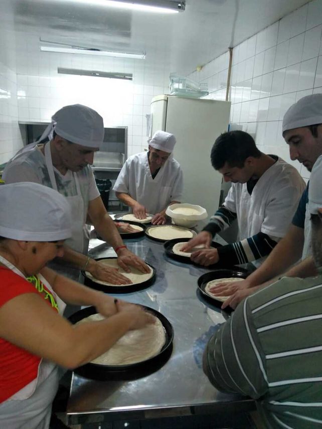 Los integrantes de El Horno Está Para Bollos pueden producir a almentos de excelente calidad y a gran escala.