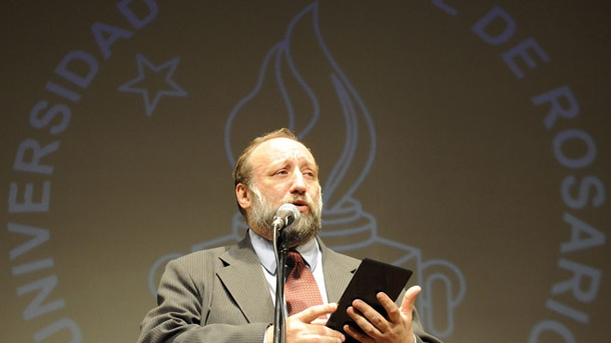 Michael Rios Rector Ar El rector de la UNR Maiorana fue elegido por sus pares como presidente ...