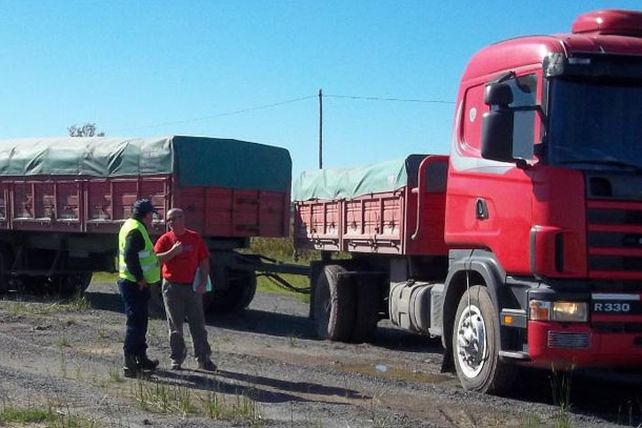 Controles de cargas en rutas santafesinas: se labraron 40 actas en menos de un mes