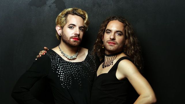 Las hermanas gemelas Luchi y Ferni De Gyldenfelt traen por primera vez a Rosario su espectáculo teatral y musical Ópera Queer