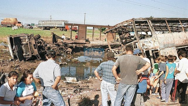 Vecinos de Los Conquistadores aterrados ante semejante tragedia.