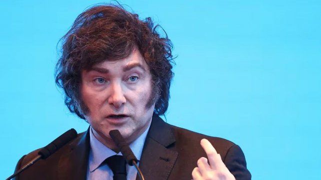 Javier Milei confirmó que en los próximos días se irán 70.000 contratados