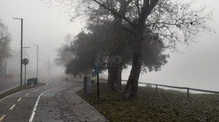 Niebla en la ciudad de Santa Fe