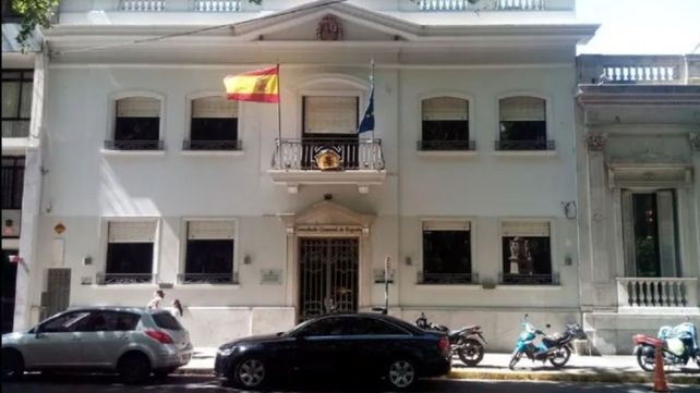 El Consulado de España continúa otorgando turnos para el trámite de ciudadanía española. La Ley de Nietos perderá vigencia desde el 22 de octubre.