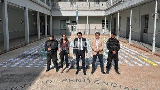 En 3 meses, Provincia incautó más de 1.800 celulares en las unidades penitenciarias santafesinas.