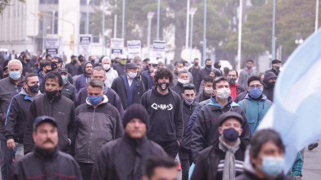 Paraná: A cada chofer se le debe entre $90.000 y $100.000