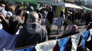 La ciudad celebró el 9 de Julio, entre productos al costo y asado