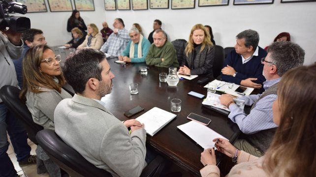 Tal incremento se abonará con los haberes de julio e implica un aumento total del 58% en el semestre. El lunes las partes se vuelven a reunir