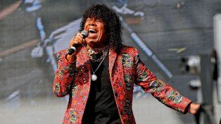 Carlos La Mona Jiménez tuvo que cancelar su show en el Aconcagüa Arena de Mendoza. Sus representantes explicaron los motivos