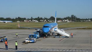 El gobierno nacional asegura que en los próximos días se reabrirá el aeropuerto de Rosario