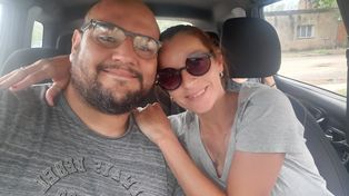 Felices. Faundo y Natalia, ambos de Sunchales, ya le pusieron fecha a la propuesta de casamiento que hizo ella.