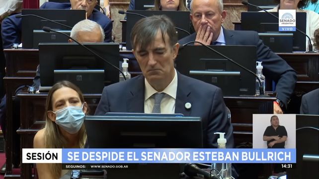 Esteban Bullrich dejó el Senado con un emotivo mensaje