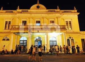 El municipio quiere reubicar a El Birri en otro sector de la Estación Mitre