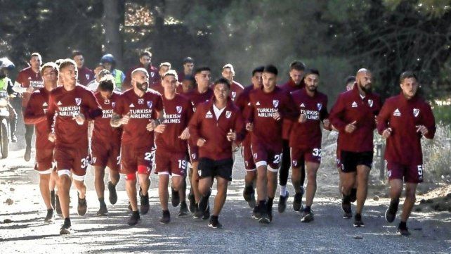 El plantel de River volverá a San Martín de Los Andes para realizar su pretemporada.