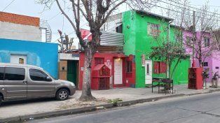 Bruno cayó malherido frente a una casa de Corrientes al 3100 que tiene en su frente la imagen del Gauchito Gil.
