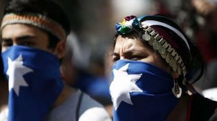 Condenan a tres mapuches en Chile por el crimen de una pareja