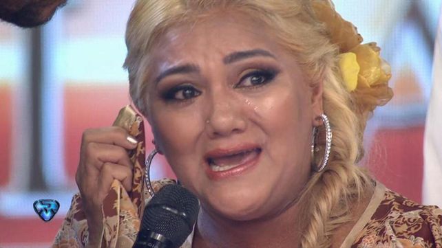 Gladys la Bomba&nbsp;La Bomba Tucumana se atragantó con un tenedor y tuvo que ser intervenida
