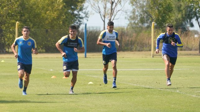 Blanco, Almada, Ojeda y Martínez. El Kily tendría a los cuatro para el domingo.