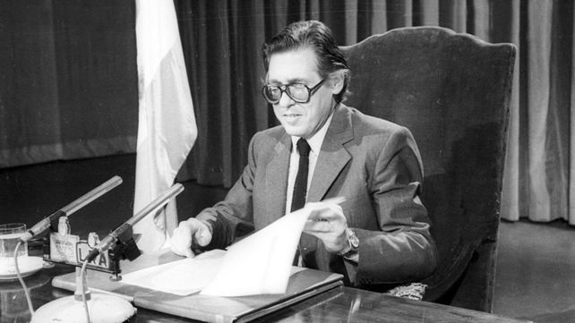 Ministro. Juan Vital Sourrouille.