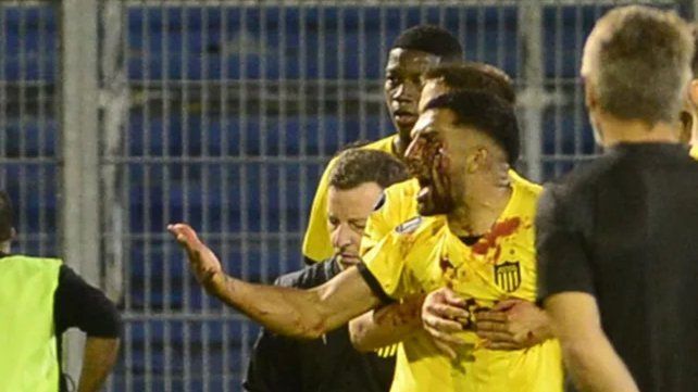 Los incidentes ante Peñarol llevaron a la Comebol a prohibir la presencia de hinchas en este siguiente partido de Libertadores.