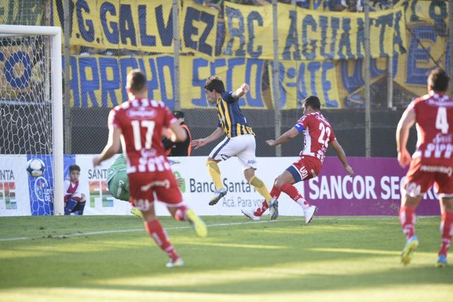 Otra picardía de los pibes metió a Central en semifinales de la Copa Santa Fe