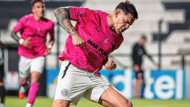 Colón ya maneja un ofrecimiento por Neris, pero esperan algo mejor