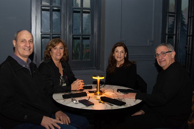 Javier Sacco, Alicia, Patricia y Jorge Godino  