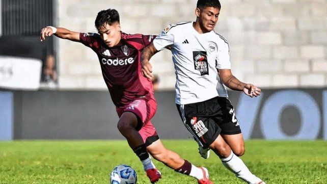 River no pudo romper el cero en el Laza contra Deportivo Riestra