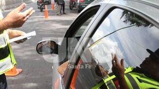 Sumario para tres municipales corruptos que “borraban” multas