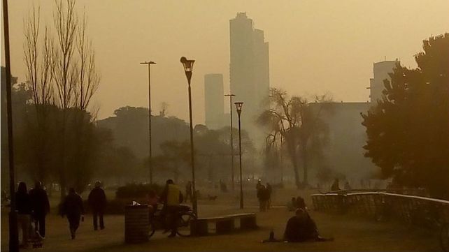 Luego de varios días de humo de los incendios en islas de Victoria y Delta