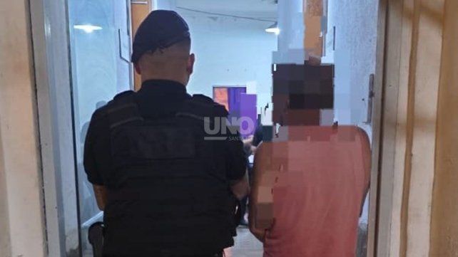 Detuvieron a un hombre de 78 años con una escopeta y 78 balas en Guadalupe Oeste
