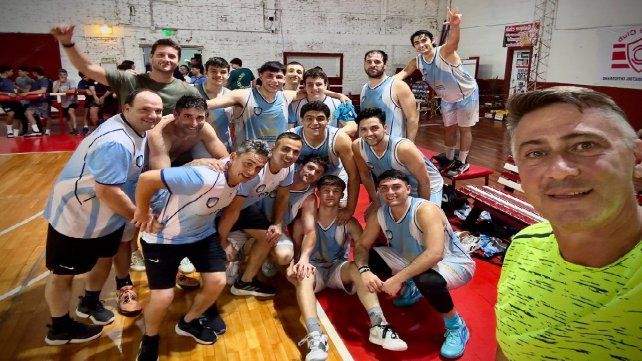 Rowing apuesta al crecimiento del básquet en la institución.