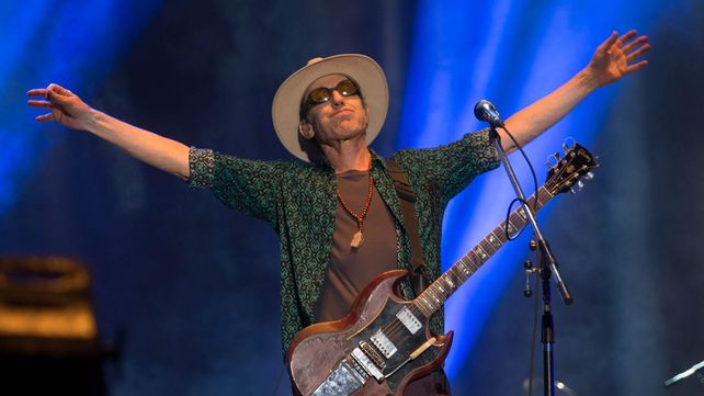 Skay Beilinson saludó al Indio Solari e ilusionó a los fans ricoteros