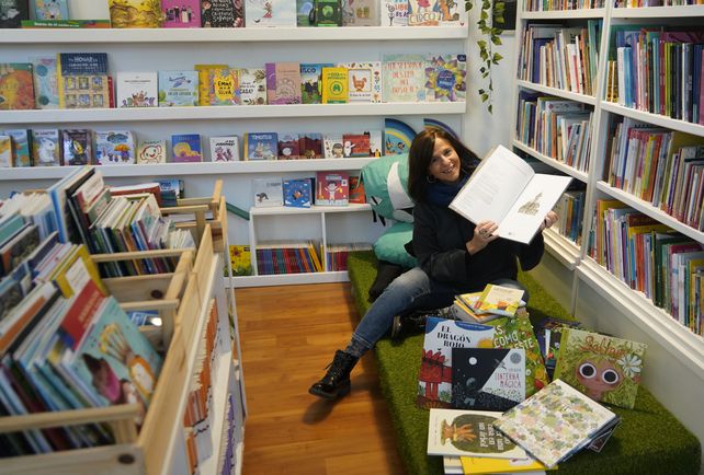 Maru Pons. “Ganamos con Ponsatti Libros en la categoría que corresponde a librería/librera”