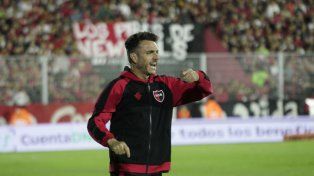 Mariano Soso promovió y sostuvo juveniles en la primera de Newells durante sus primeros tres partidos.