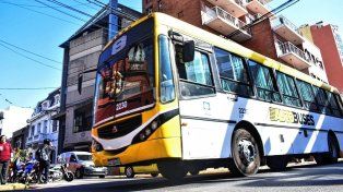 Colectivos en Santa Fe: las empresas piden una tarifa plena de $2.650 para cubrir los costos del sistema y esperan una definición del municipio