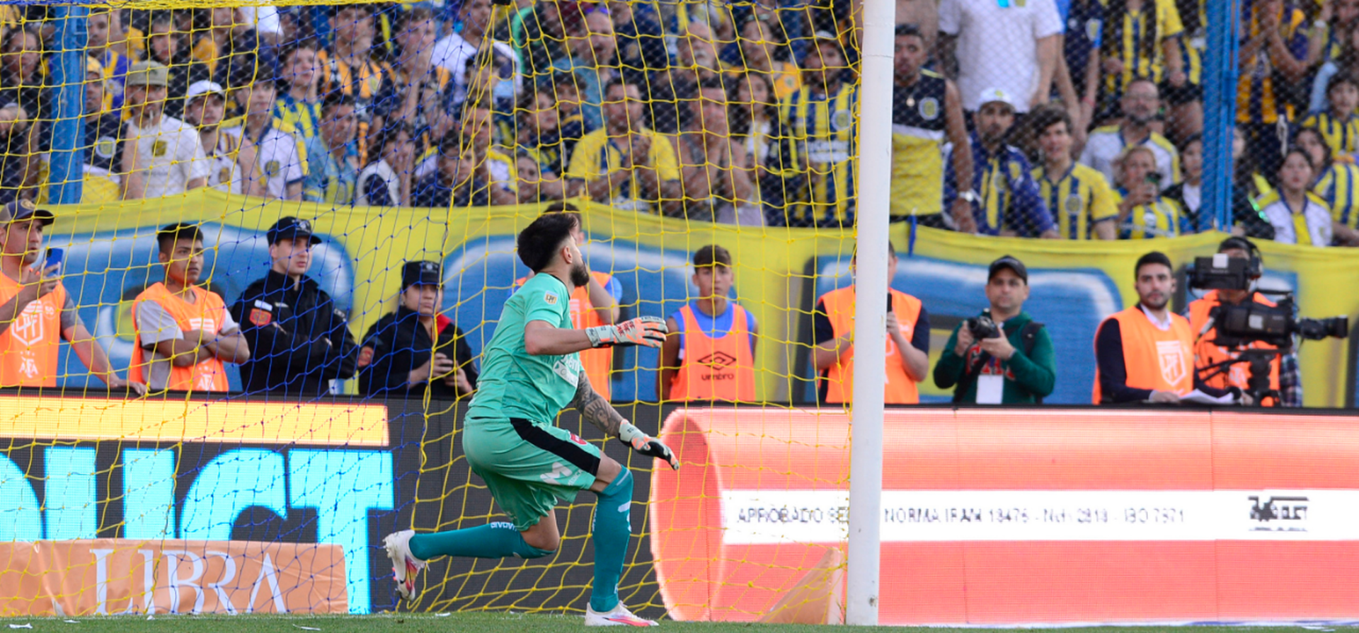 Newells: Hoyos no tuvo responsabilidad en el gol del clásico