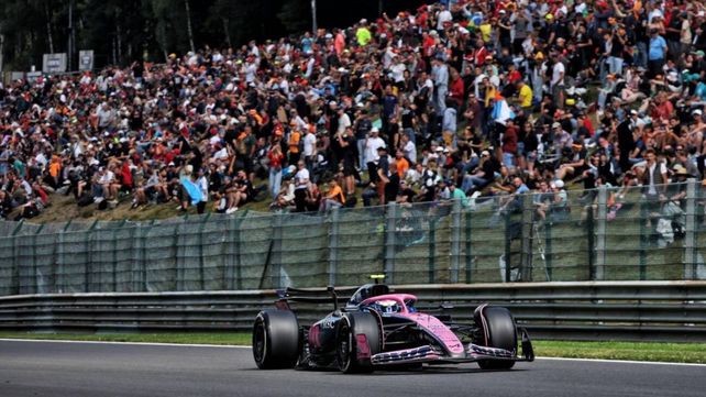 Franco Colapinto y las tribunas de Spa Francorchamps a full