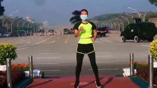 Transmitía sus clases de aerobic mientras estaban dando un golpe de Estado en Nyanmar