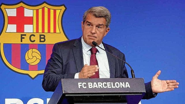 El presidente de Barcelona culpó a su antecesor por la partida de Lionel Messi.&nbsp;