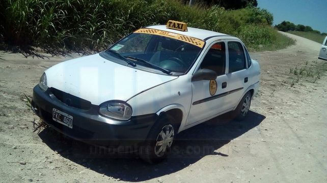 Investigación. La Policía realizó pericias en el vehículo buscando pistas para llegar al ladrón.&nbsp;
