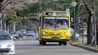 Colectivo interurbano de pasajeros 